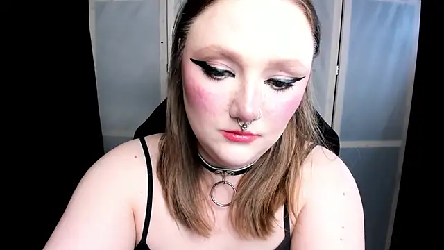 Snapshot of YourDyingBride chatting on 12, 11, 2025 YourDyingBride online show from 12, 11, 2025