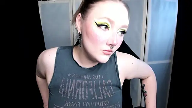 Snapshot of YourDyingBride chatting on 18, 11, 2025 YourDyingBride online show from 18, 11, 2025