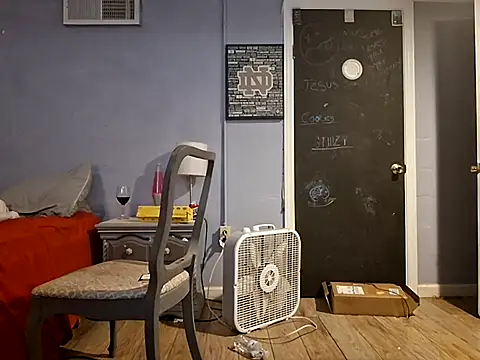 Snapshot of curiouscock38 chatting on 29, 10, 2025 curiouscock38 online show from 29, 10, 2025