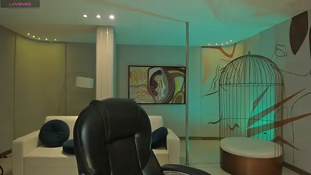 ErikaBenz  online show from 27, 10, 2025