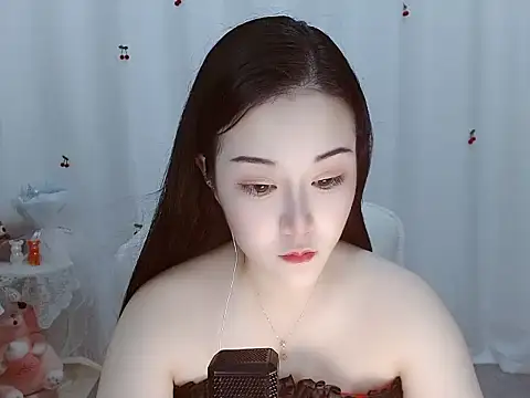 Snapshot of Angel-C chatting on 14, 9, 2025 Angel-C online show from 14, 9, 2025