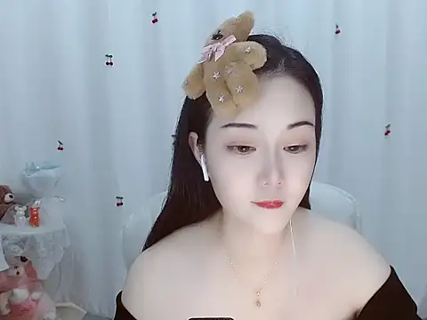 Snapshot of Angel-C chatting on 22, 9, 2025 Angel-C online show from 22, 9, 2025