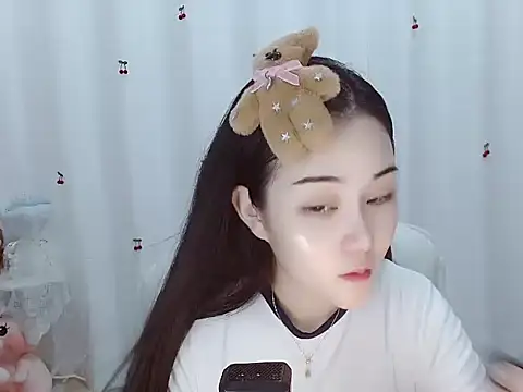 Snapshot of Angel-C chatting on 8, 10, 2025 Angel-C online show from 8, 10, 2025