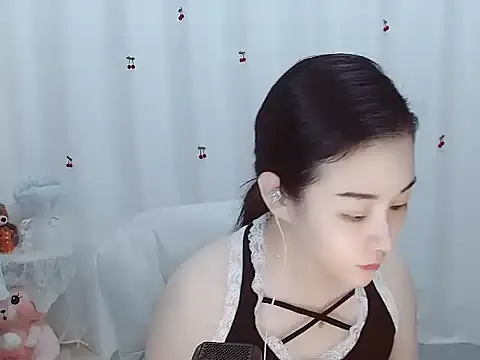 Snapshot of Angel-C chatting on 16, 10, 2025 Angel-C online show from 16, 10, 2025