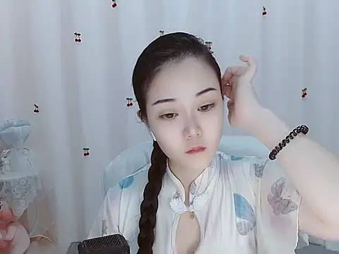 Snapshot of Angel-C chatting on 24, 10, 2025 Angel-C online show from 24, 10, 2025