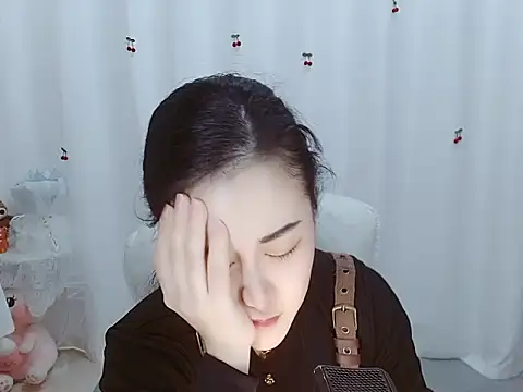 Snapshot of Angel-C chatting on 3, 11, 2025 Angel-C online show from 3, 11, 2025