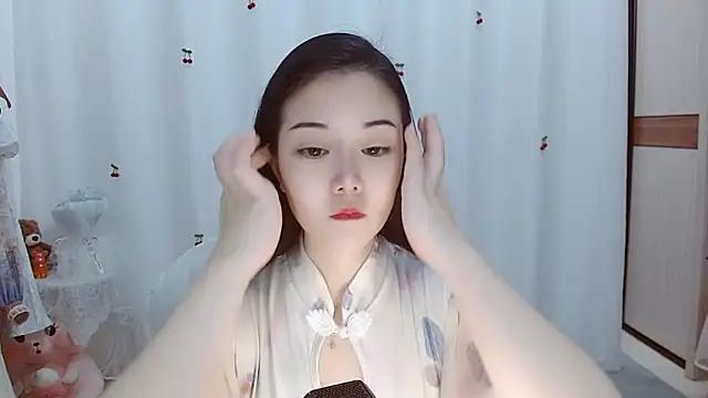 Snapshot of Angel-C chatting on 13, 11, 2025 Angel-C online show from 13, 11, 2025