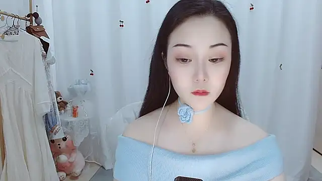 Snapshot of Angel-C chatting on 23, 11, 2025 Angel-C online show from 23, 11, 2025