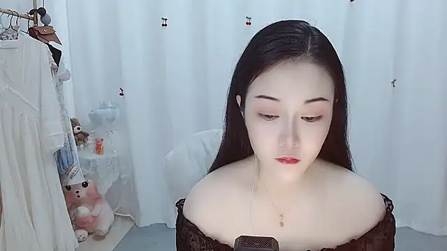 Snapshot of Angel-C chatting on 24, 11, 2025 Angel-C online show from 24, 11, 2025