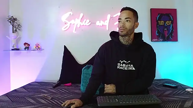 SophieFoxx17 online show from 6, 4, 2026