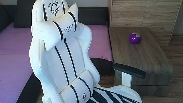 MolligSpielle online show from 21, 2, 2025