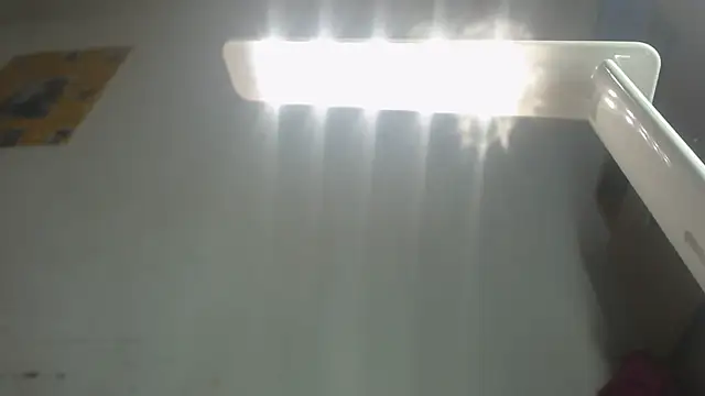 Snapshot of Devill_x chatting on 17, 12, 2025 Devill x online show from 17, 12, 2025