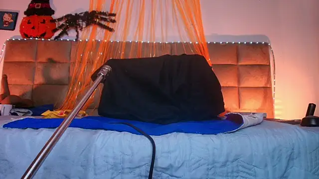 britanyy  online show from 15, 10, 2025