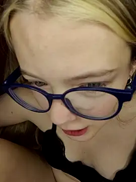 Snapshot of -veranito- chatting on 12, 2, 2025 -veranito- online show from 12, 2, 2025