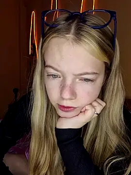 Snapshot of -veranito- chatting on 12, 3, 2025 -veranito- online show from 12, 3, 2025