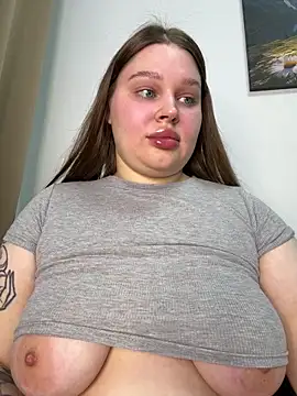 Snapshot of perfect_sweety_girl chatting on 16, 10, 2025 perfect sweety girl online show from 16, 10, 2025