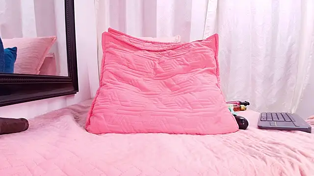 Snapshot of danna_berlin_ chatting on 12, 1, 2025 danna berlin online show from 12, 1, 2025