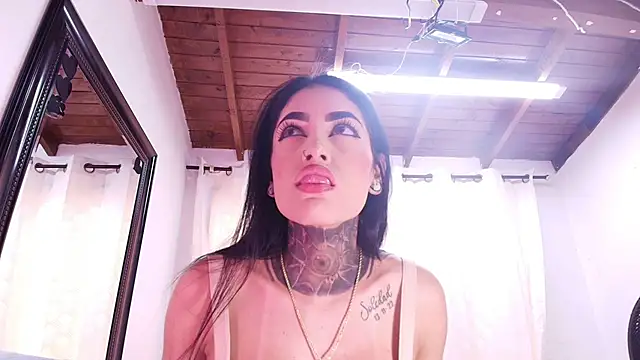 Snapshot of danna_berlin_ chatting on 18, 1, 2025 danna berlin online show from 18, 1, 2025