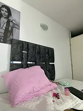 Natasharuso online show from 13, 3, 2026