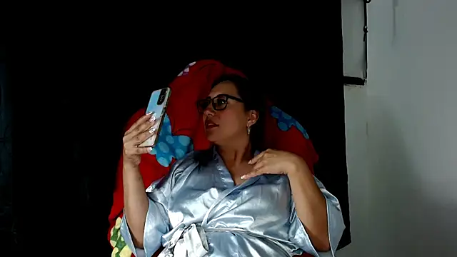 Snapshot of carolinalovee_ chatting on 12, 1, 2025 carolinalovee online show from 12, 1, 2025