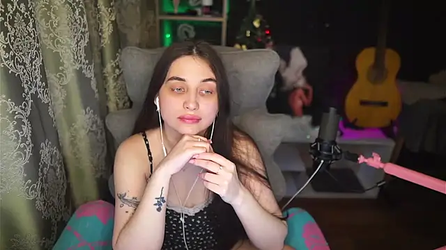 delicatedBailey online show from 10, 5, 2026
