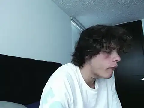 Snapshot of Santiago_kiler chatting on 9, 12, 2024 Santiago kiler online show from 9, 12, 2024