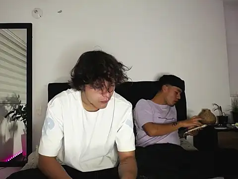 Snapshot of Santiago_kiler chatting on 10, 12, 2024 Santiago kiler online show from 10, 12, 2024