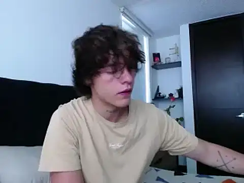 Snapshot of Santiago_kiler chatting on 11, 12, 2024 Santiago kiler online show from 11, 12, 2024