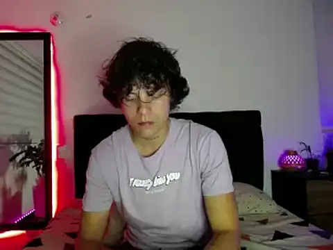 Snapshot of Santiago_kiler chatting on 12, 12, 2024 Santiago kiler online show from 12, 12, 2024