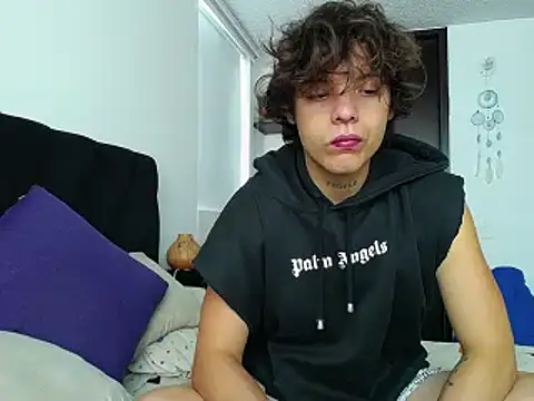 Snapshot of Santiago_kiler chatting on 18, 12, 2024 Santiago kiler online show from 18, 12, 2024