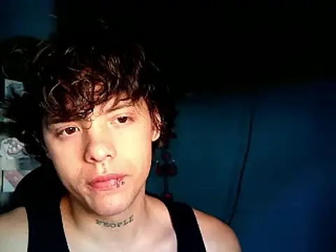 Snapshot of Santiago_kiler chatting on 2, 2, 2025 Santiago kiler online show from 2, 2, 2025