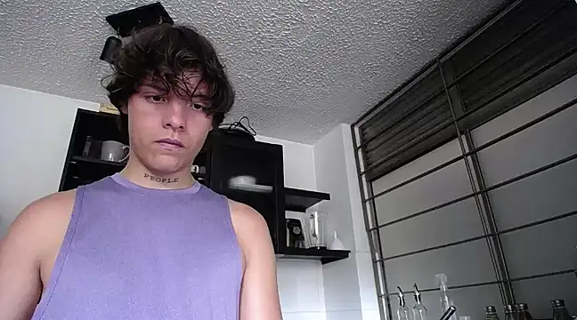 Snapshot of Santiago_kiler chatting on 5, 3, 2025 Santiago kiler online show from 5, 3, 2025