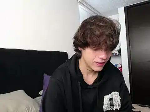 Snapshot of Santiago_kiler chatting on 8, 3, 2025 Santiago kiler online show from 8, 3, 2025