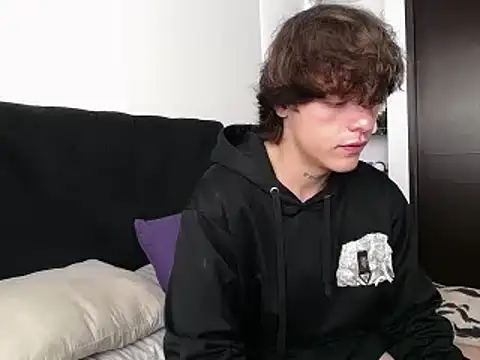 Snapshot of Santiago_kiler chatting on 8, 3, 2025 Santiago kiler online show from 8, 3, 2025