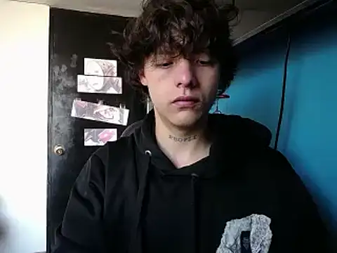 Snapshot of Santiago_kiler chatting on 9, 3, 2025 Santiago kiler online show from 9, 3, 2025