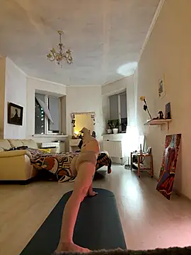 Snapshot of LeyaJohnson chatting on 9, 1, 2026 LeyaJohnson online show from 9, 1, 2026