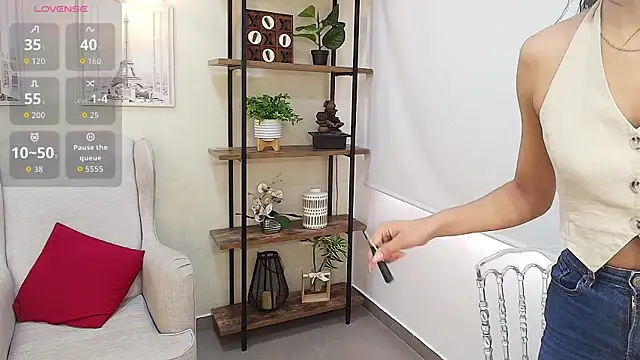 Sassy--Girl online show from 12, 1, 2026