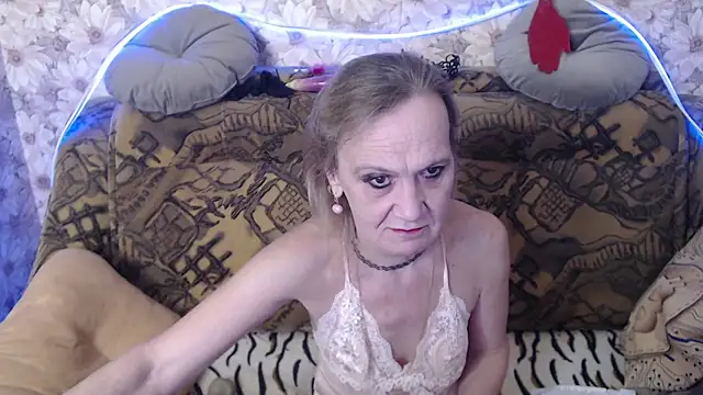 MissBekker online show from 17, 11, 2025