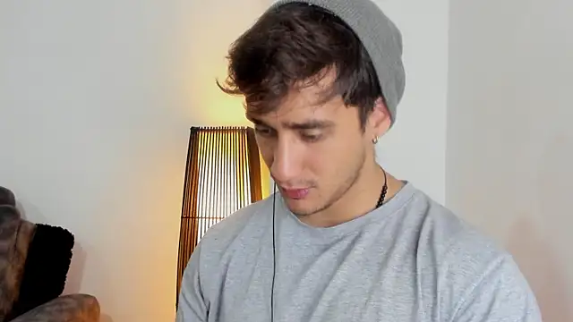 Snapshot of AlexRivera6 chatting on 22, 11, 2025 AlexRivera6 online show from 22, 11, 2025