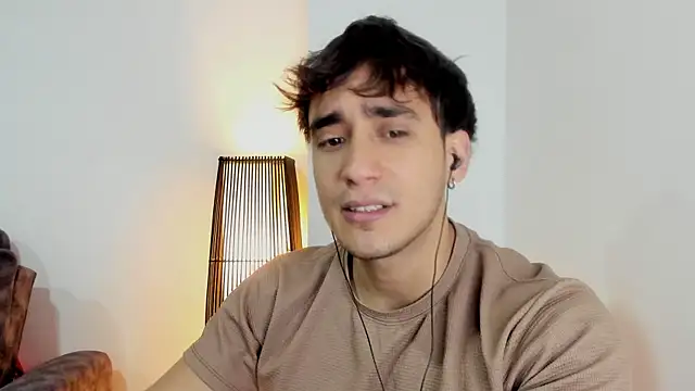 Snapshot of AlexRivera6 chatting on 20, 12, 2025 AlexRivera6 online show from 20, 12, 2025