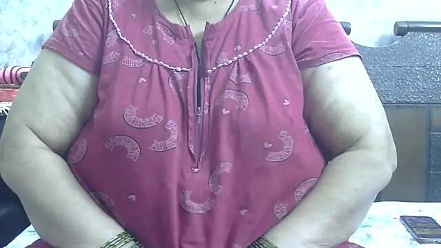 Snapshot of Kavya_XX chatting on 8, 11, 2025 Kavya XX online show from 8, 11, 2025