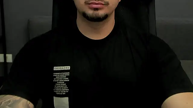 Snapshot of TonyWilcox chatting on 8, 2, 2025 TonyWilcox online show from 8, 2, 2025