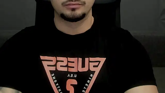 Snapshot of TonyWilcox chatting on 11, 2, 2025 TonyWilcox online show from 11, 2, 2025