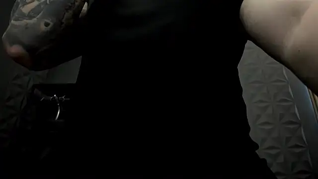 Snapshot of TonyWilcox chatting on 11, 2, 2025 TonyWilcox online show from 11, 2, 2025