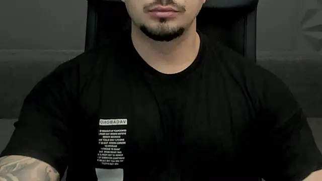 Snapshot of TonyWilcox chatting on 12, 2, 2025 TonyWilcox online show from 12, 2, 2025