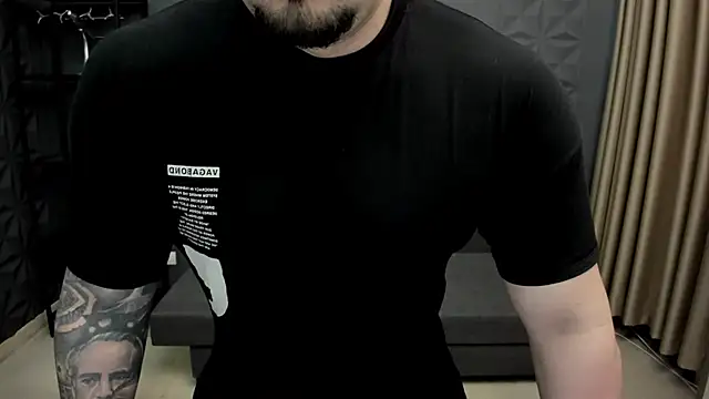 Snapshot of TonyWilcox chatting on 16, 2, 2025 TonyWilcox online show from 16, 2, 2025