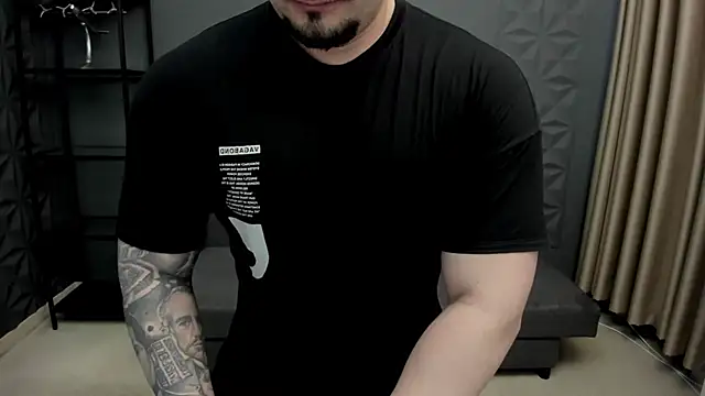 Snapshot of TonyWilcox chatting on 18, 2, 2025 TonyWilcox online show from 18, 2, 2025