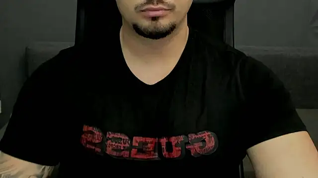 Snapshot of TonyWilcox chatting on 20, 2, 2025 TonyWilcox online show from 20, 2, 2025