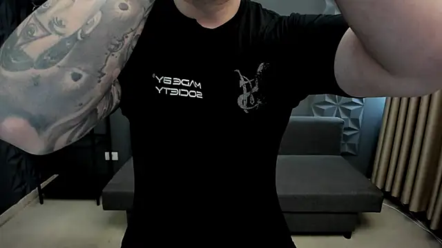 Snapshot of TonyWilcox chatting on 22, 2, 2025 TonyWilcox online show from 22, 2, 2025