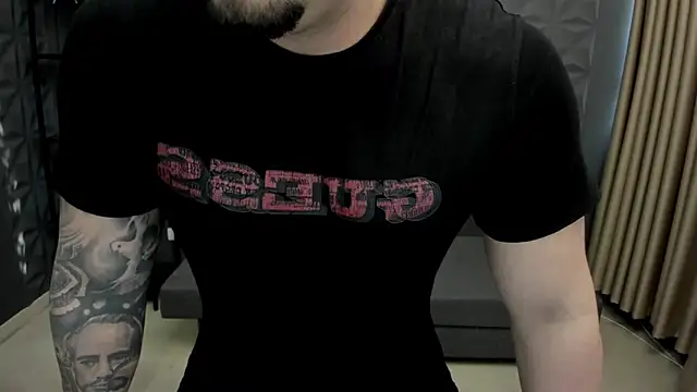 Snapshot of TonyWilcox chatting on 24, 2, 2025 TonyWilcox online show from 24, 2, 2025